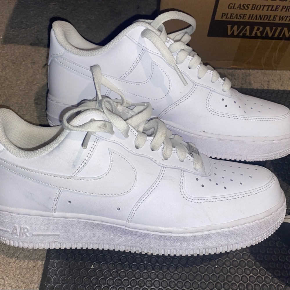 NIKE AIR FORCE 1’07